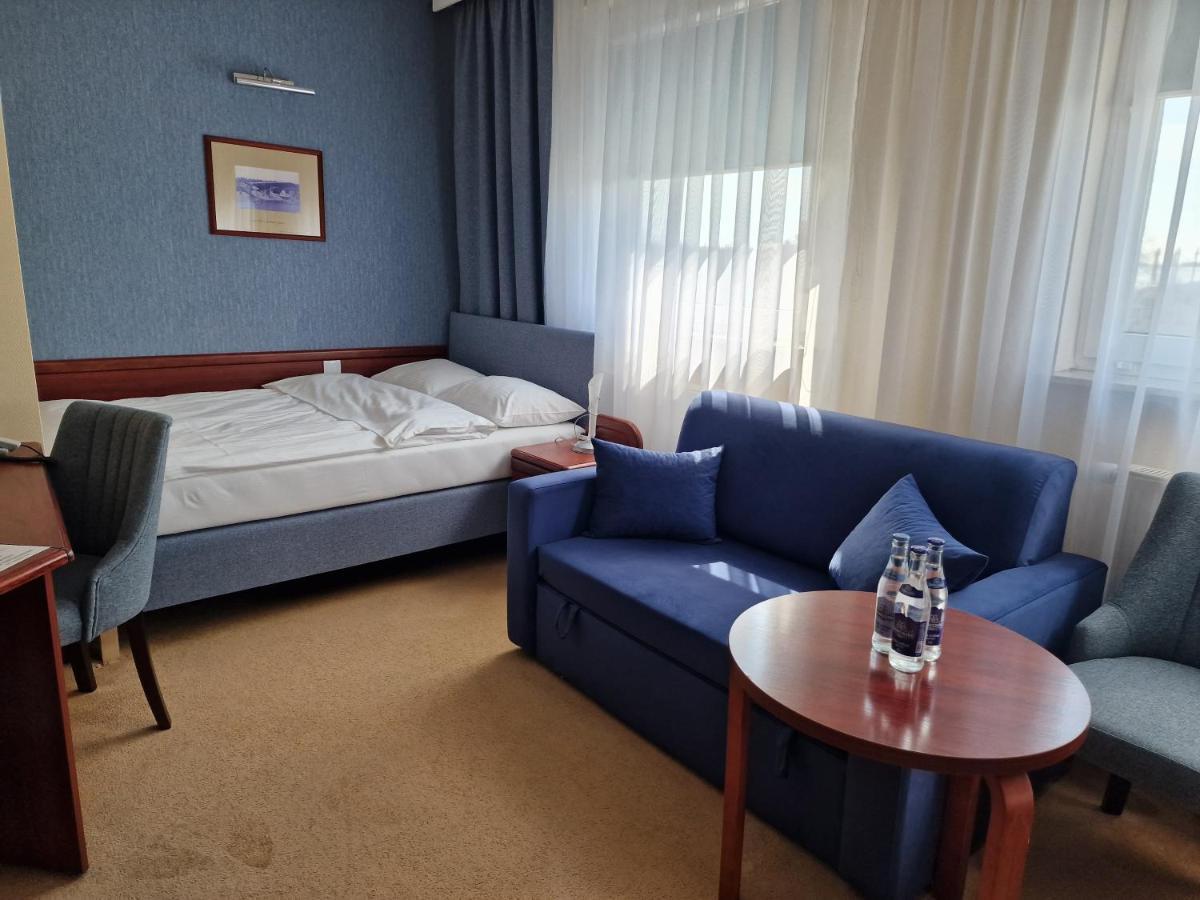Hotel Polski Mielec Kültér fotó